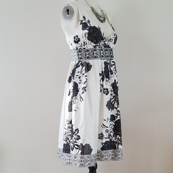 Forever Twenty One sleeveless black on white dress - Picture 1 of 11